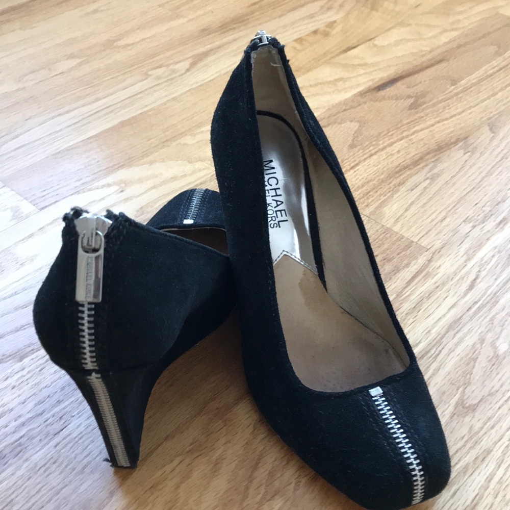 Michael Kors suede wedge pump EXCELLENT CONDITION
